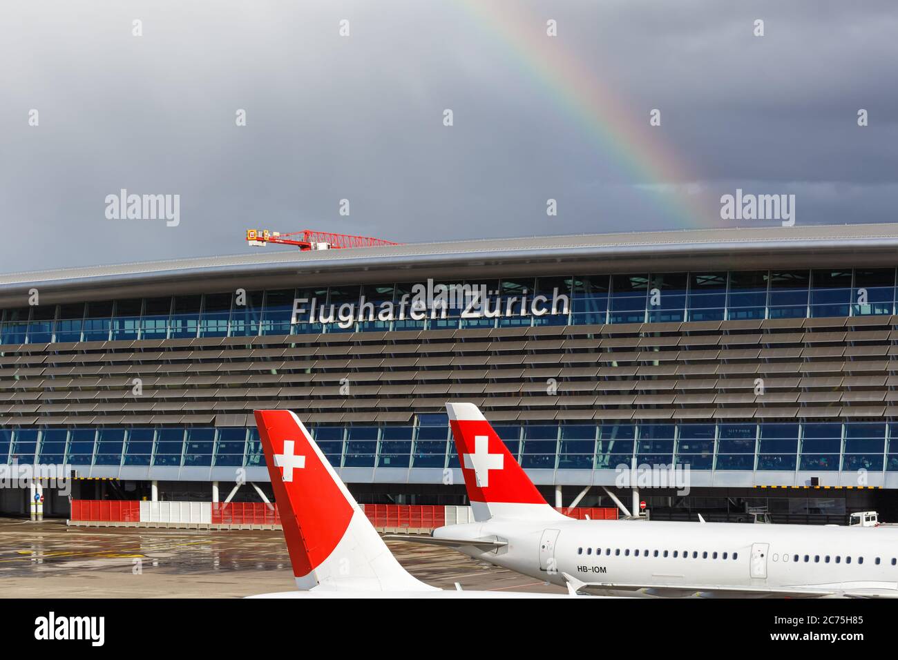 Zürich, Schweiz - 10. Februar 2020: Airport Airside Center des Flughafen Zürich Kloten (ZRH) in der Schweiz. Stockfoto