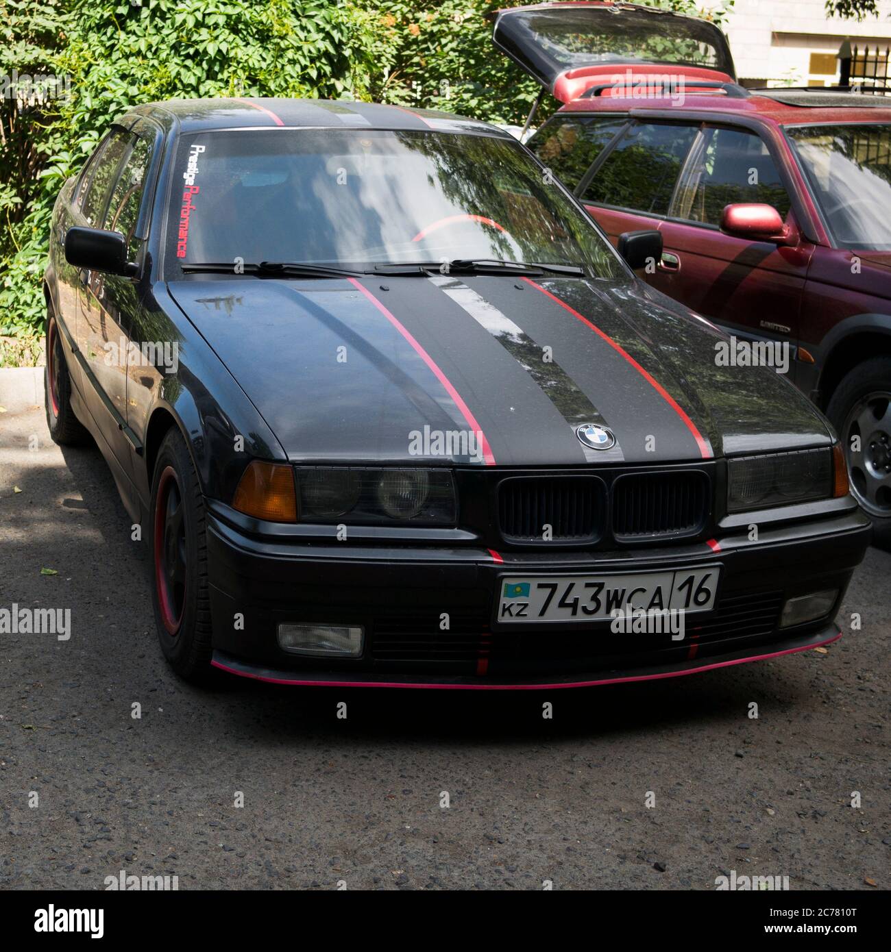 Kasachstan, Ust-Kamenogorsk - 1. Juni 2020. BMW E36, 3er. Deutsches Auto. Stockfoto