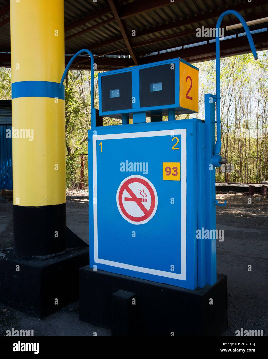 Vintage Fuel Station Old Truck Stockfotos Und Bilder Kaufen Alamy