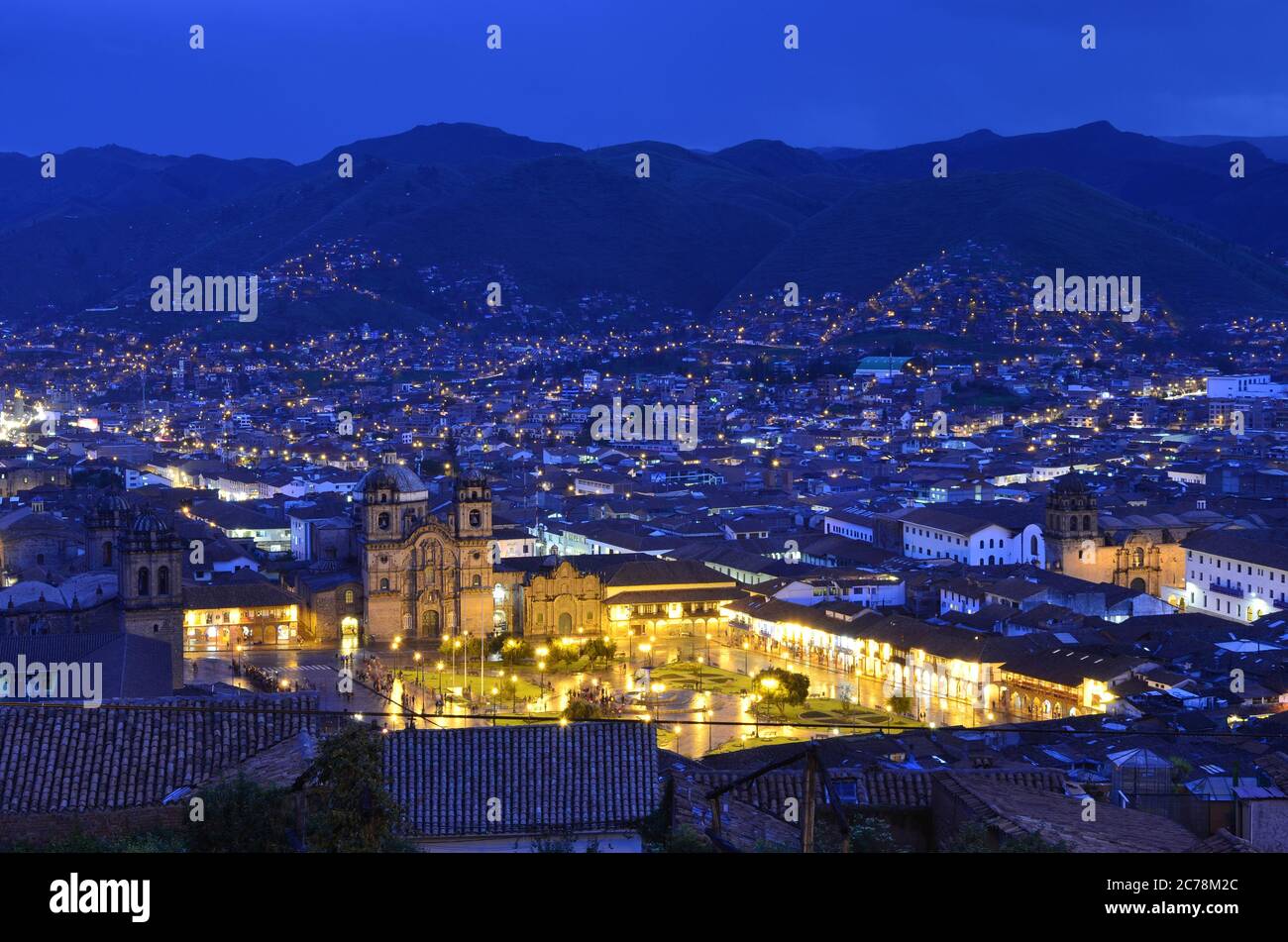 Blaue Stunde über der Stadt - Cusco, Peru Stockfoto