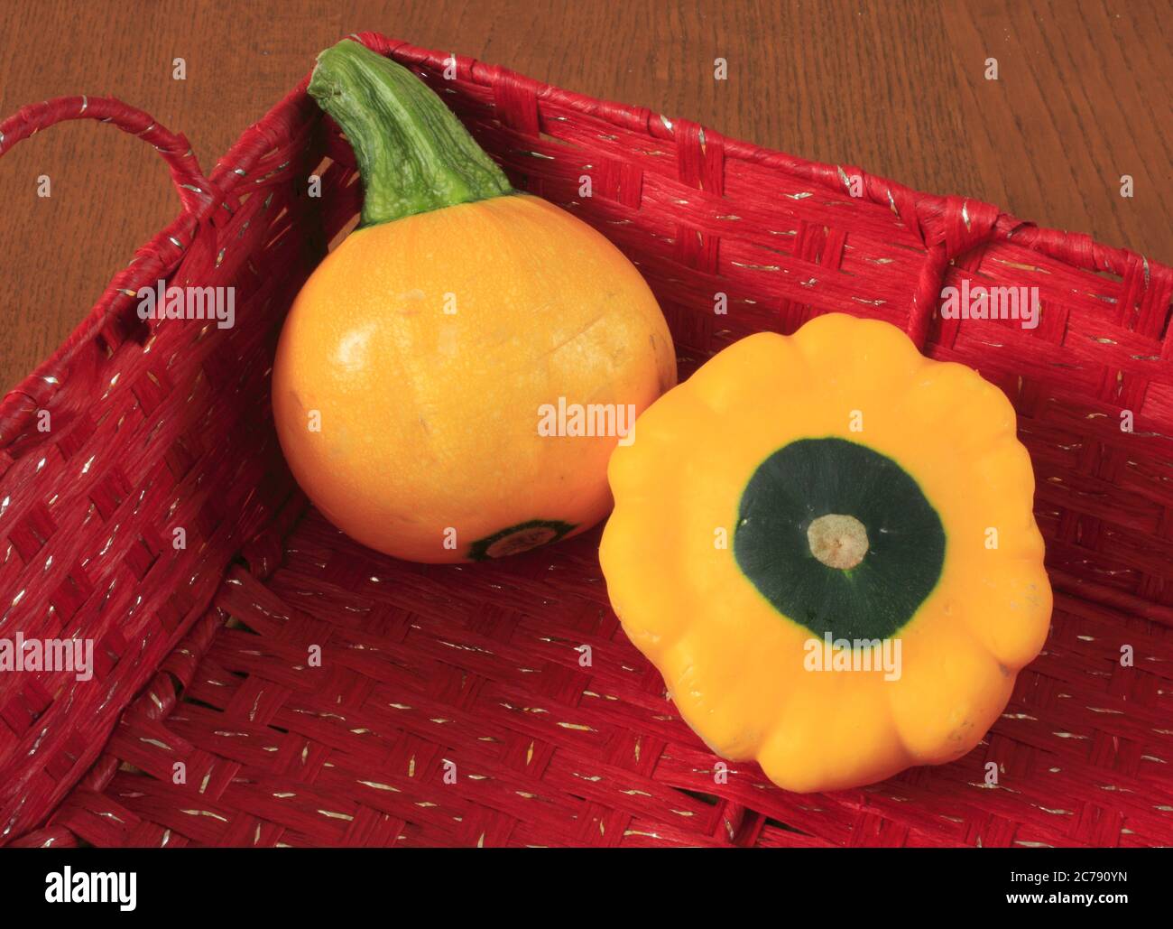 Gelbe runde Zucchini, Pattypan Squash, Stockfoto