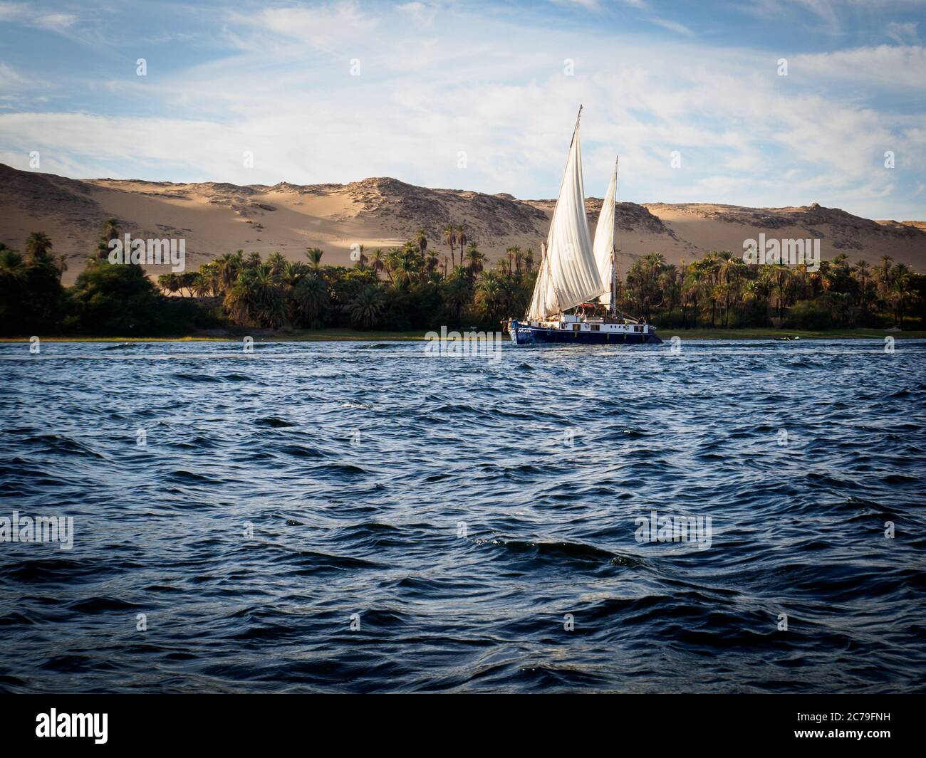 Segeln auf dem nil in der Nähe von assuan luxor Stockfoto