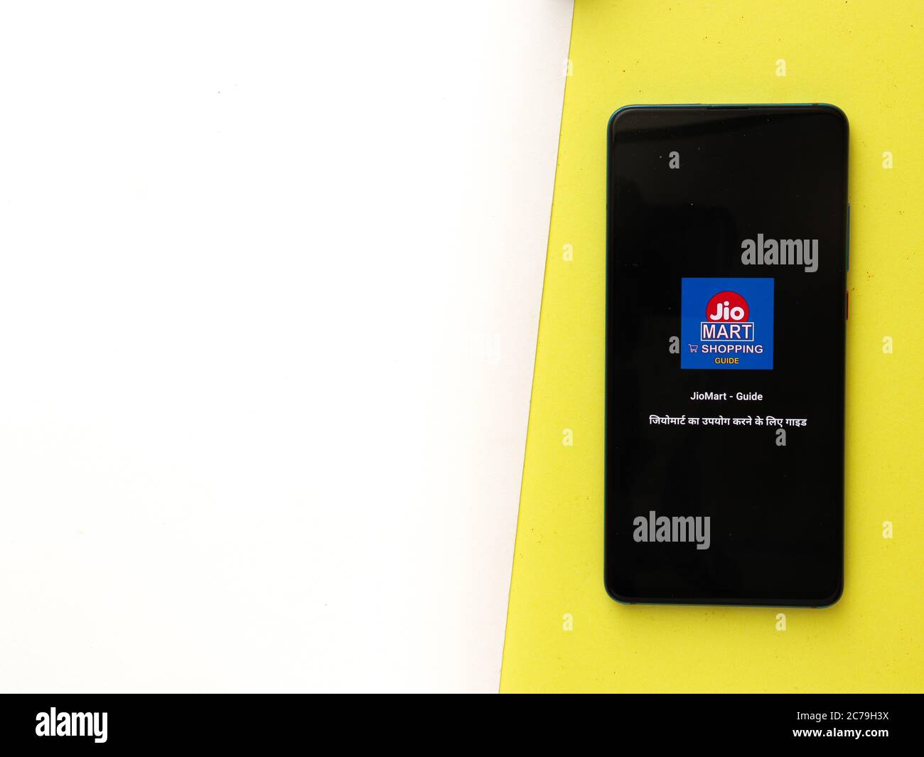 Assam, indien - 7. Juli 2020 : Jiomart kirana App für den Kauf von Lebensmitteln online. Stockfoto