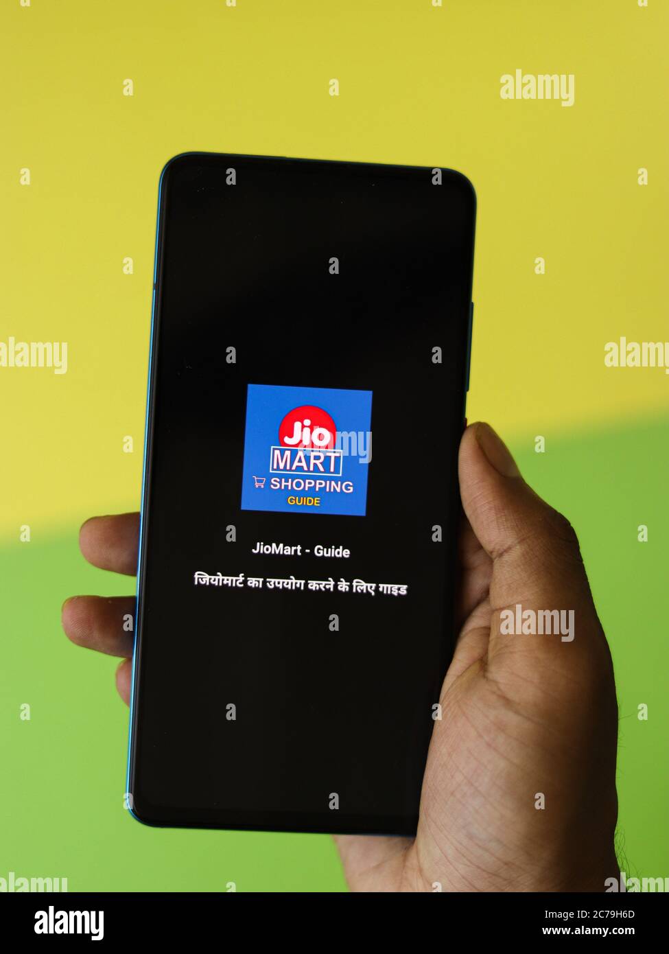 Assam, indien - 7. Juli 2020 : Jiomart kirana App für den Kauf von Lebensmitteln online. Stockfoto