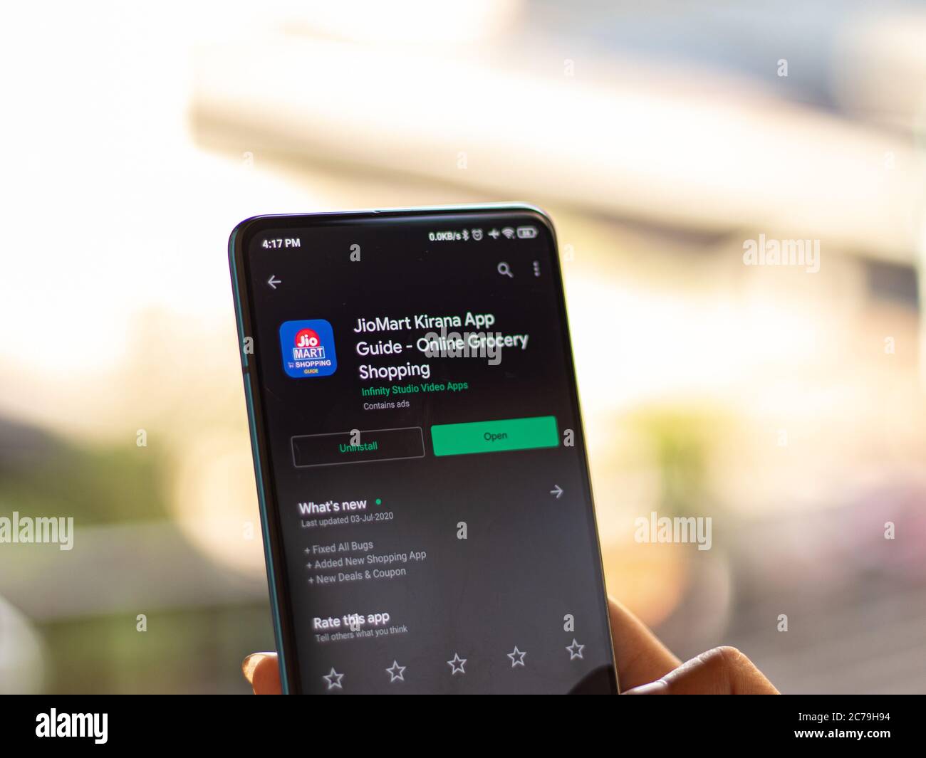 Assam, indien - 7. Juli 2020 : Jiomart kirana App für den Kauf von Lebensmitteln online. Stockfoto