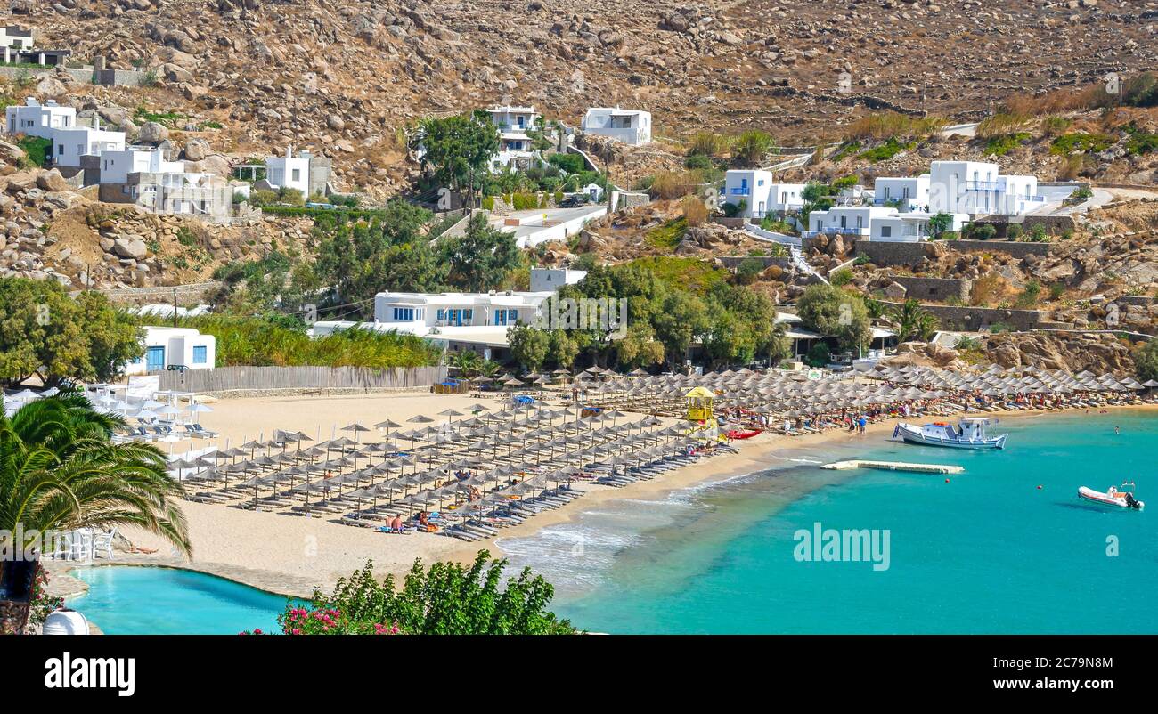 Wunderschöner Strand auf der griechischen Insel Mykonos Stockfoto