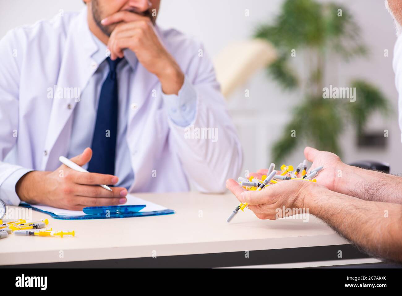 Patient leidet an Diabetes Hausarzt Stockfoto