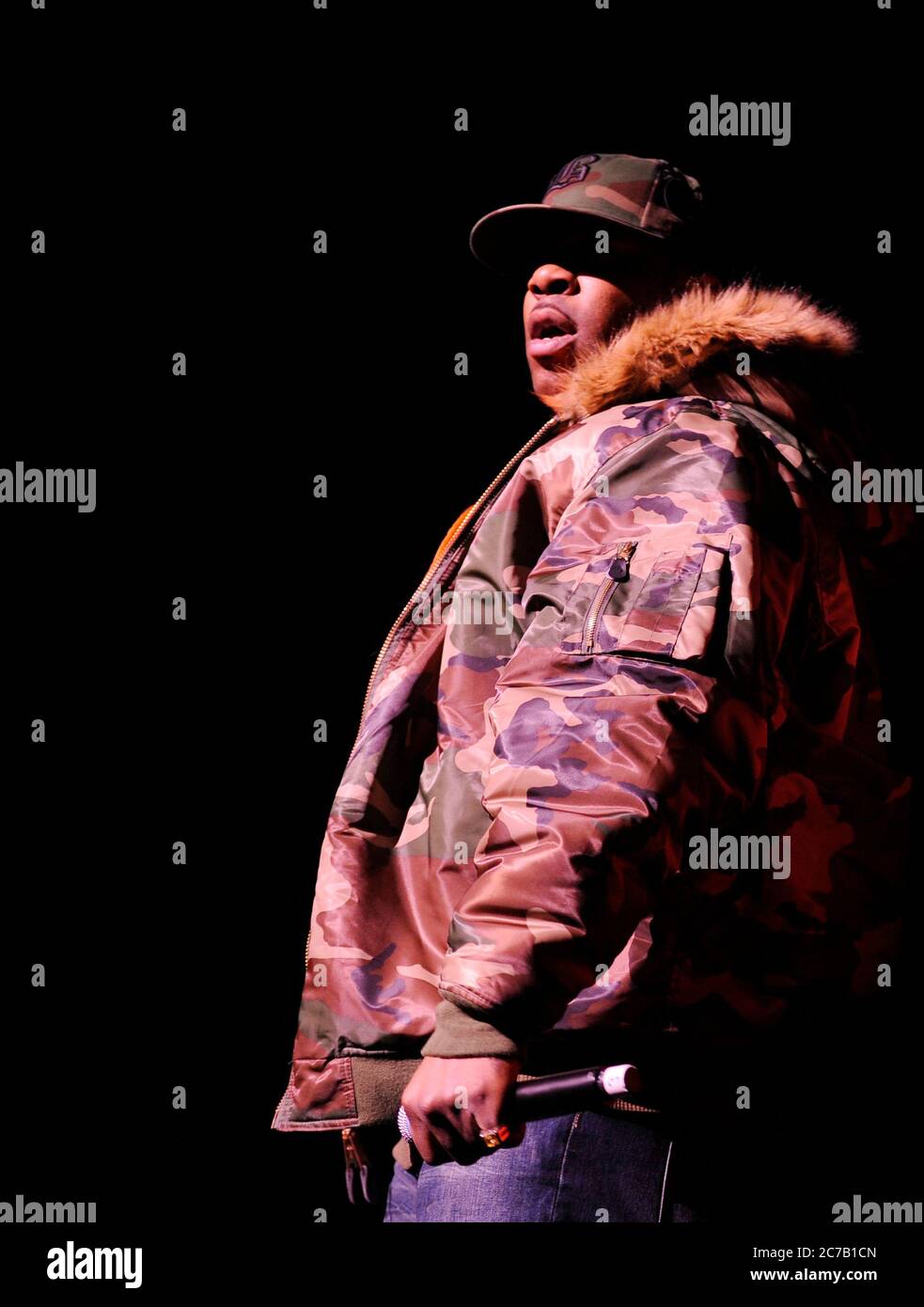 Rapper Busta Rhymes tritt bei der 2008 Power 106 Cali Christmas im Gibson Amphitheatre in Los Angeles auf. Kredit: Jared Milgrim/Der Fotoreporter Stockfoto