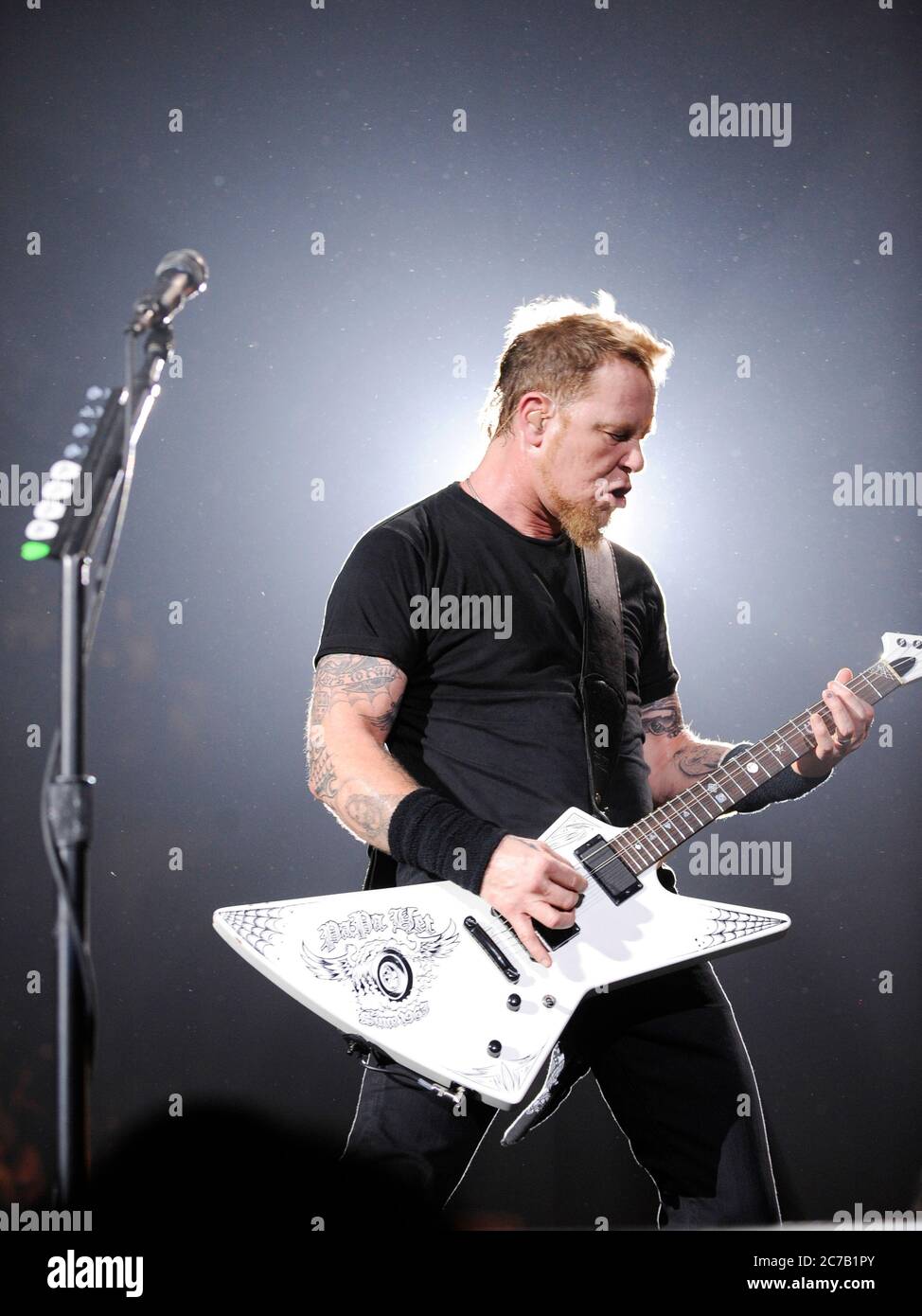 James hetfield of metallica Fotos und Bildmaterial in hoher Auflösung