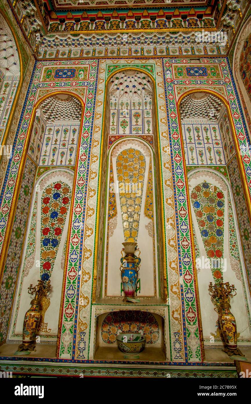 Das Innere des Sitora-i Mokhi Khosa Saroy, der Palast eines Sterns wie der Mond, der die Sommerresidenz der letzten Buchara Emiren war, nahe dem Stockfoto
