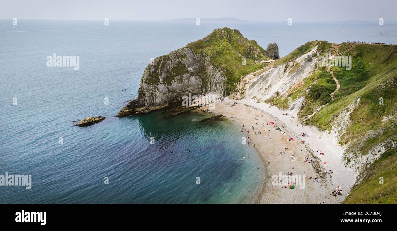 Schöner Sommertag mit einem beeindruckenden Blick auf die Jurassic Coast, England Stockfoto