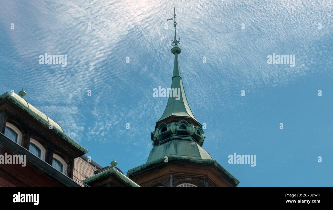 Sehenswert Haus mit spitzen Turm Stockfoto