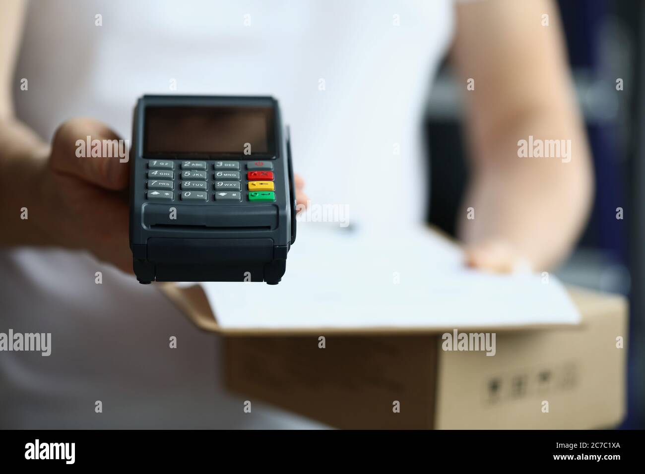 Moderne Art des kontaktlosen Shoppings Stockfoto