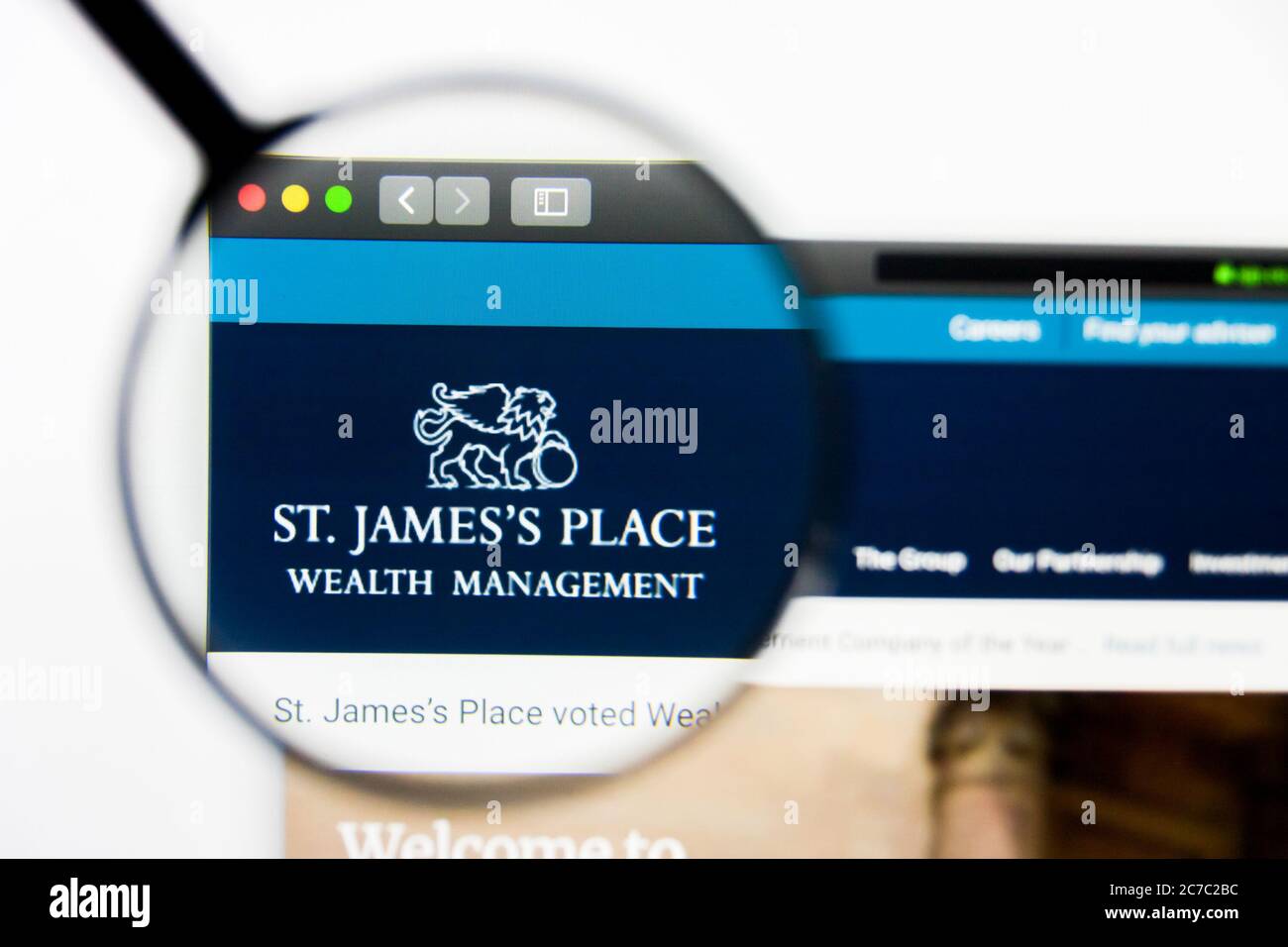 Los Angeles, California, USA - 23. März 2019: Illustrative Editorial der Homepage von St. Jamess Place. St. Jamess Place Logo sichtbar auf dem Display Stockfoto