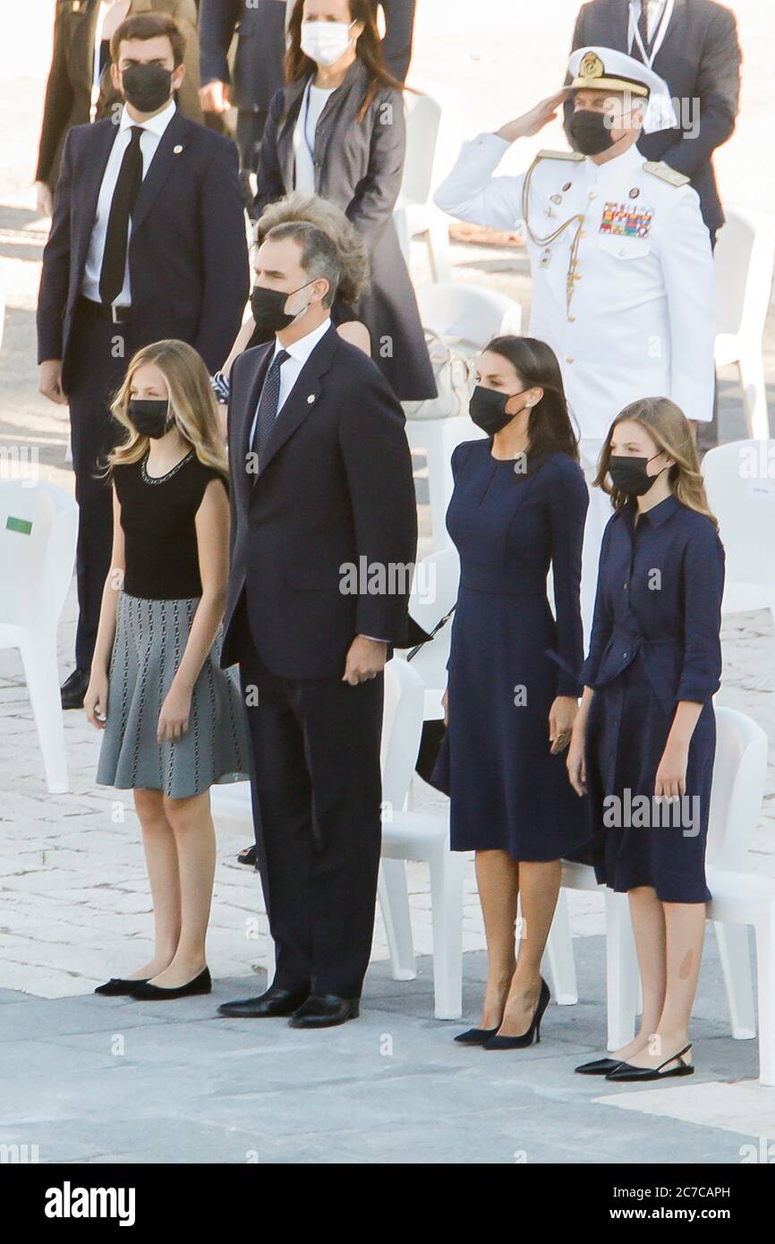 MADRID, SPANIEN - Juli 16: ***NO SPAIN*** König Felipe VI. Von Spanien, Königin Letizia von Spanien, Kronprinzessin Leonor, Prinzessin Sofia nehmen am 16. Juli 2020 in Madrid, Spanien, an der staatlichen Ehrung für die Opfer des Coronavirus (Covid-19) und der Anerkennung der Gesellschaft Teil. Quelle: Jimmy Olsen/Media Punch Stockfoto