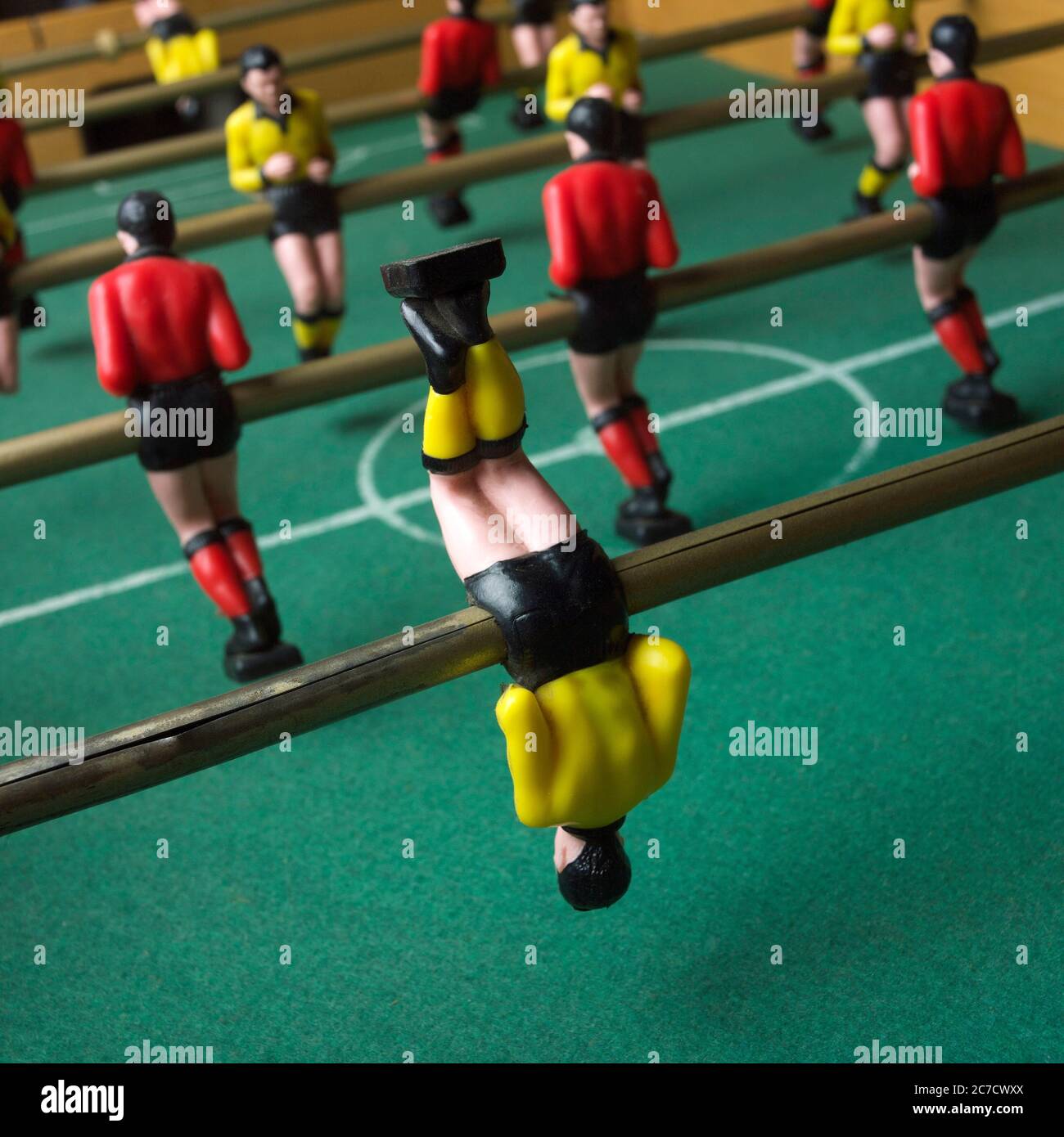 Tischfußball Spiel gespielt Stockfoto