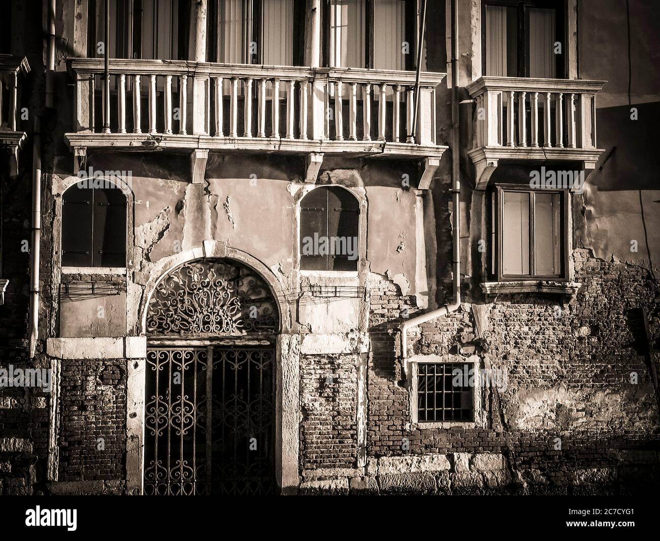 Fassade eines venezianischen Palastes. Venedig . Italien Stockfoto