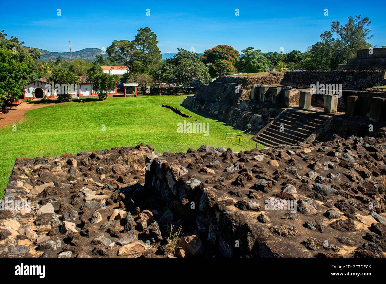 Tazumal Maya Ruinen, In Chalchuapa, El Salvador, Hauptpyramide, Pre-Kolumbianische Archäologische Stätte, Wichtigste Und Am Besten Erhaltene Maya Ruinen Stockfoto