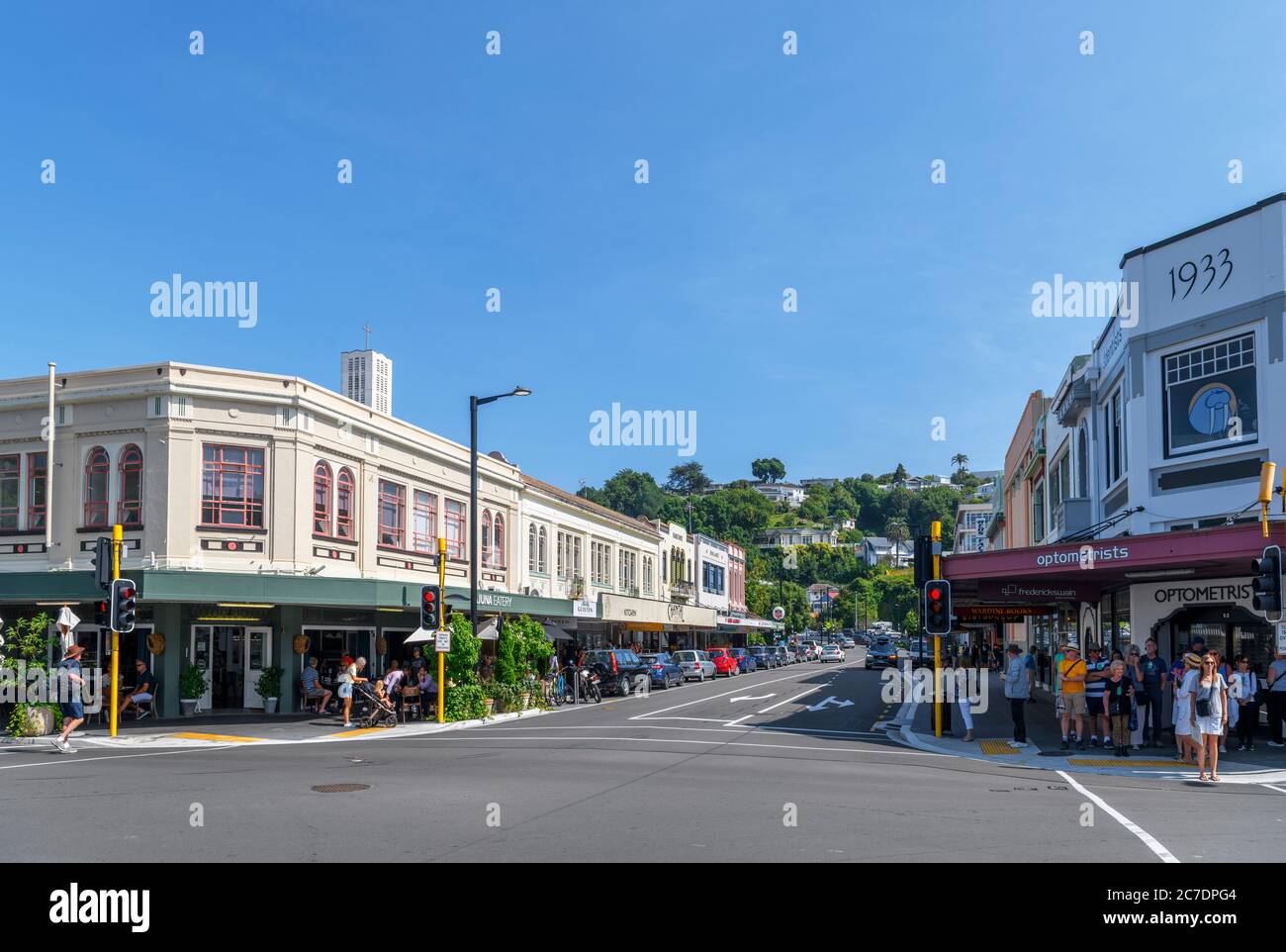 Blick auf die Hastings Street im Art déco-Viertel der Innenstadt von Napier, North Island, Neuseeland Stockfoto