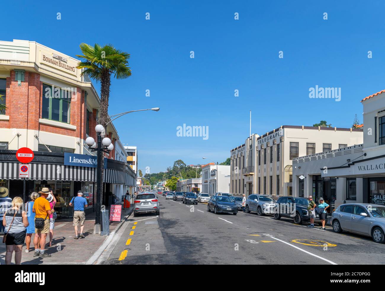 Tennyson Street im Art Deco Viertel der Innenstadt von Napier, North Island, Neuseeland Stockfoto