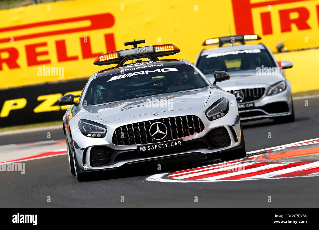 Hungaroring, Budapest, Ungarn. Juli 2020. F1 Grand Prix von Ungarn, Fahrer Ankunft und Streckenbesichtigung Tag; F1 Safety Car, Mercedes-AMG GT R Budapest Ungarn Kredit: Action Plus Sports/Alamy Live News Stockfoto