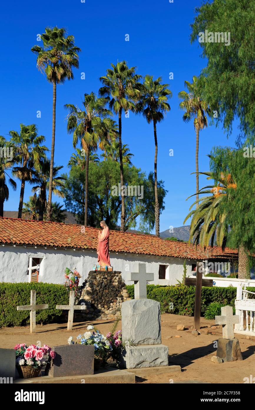 Der Friedhof, San Antonio de Pala Mission, Pala Indianerreservat, San Diego County, Kalifornien, USA Stockfoto