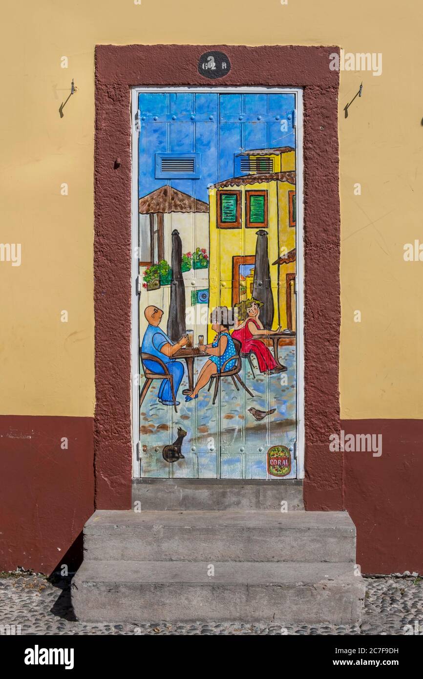 Kunstvoll bemalte Eingangstüren, Altstadt, Funchal, Madeira, Portugal Stockfoto