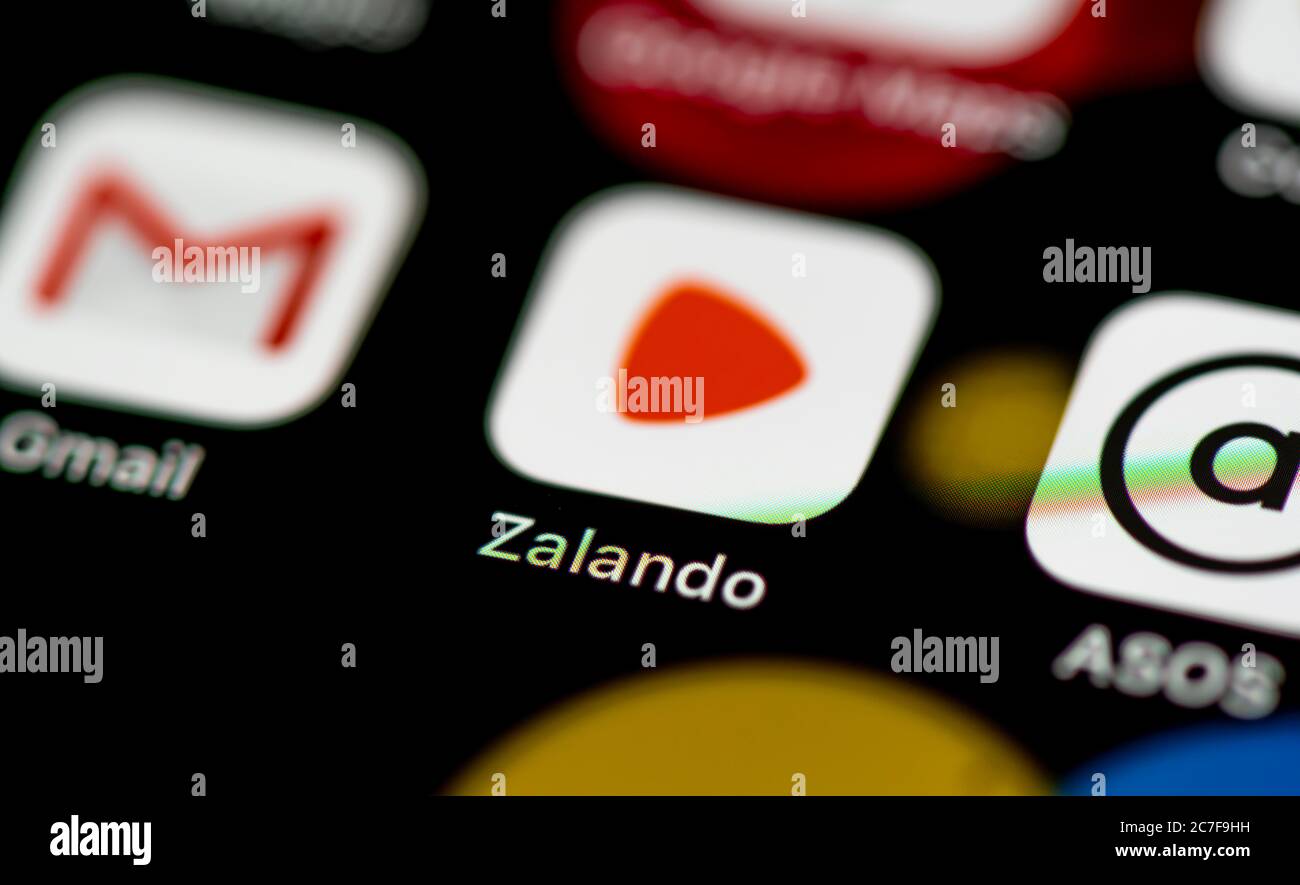 Zalando Icon, Shopping App, App Icons auf dem Handy Display, iPhone, Smartphone, Nahaufnahme Stockfoto