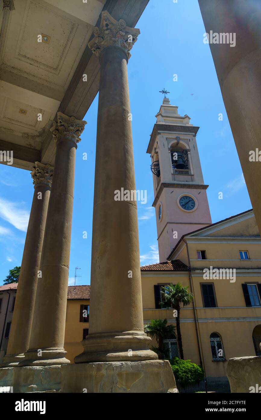 Calolziocorte, Lecco, Lombardei, Italien: Hisotric Gebäude der Altstadt: San Martino Kirche Stockfoto