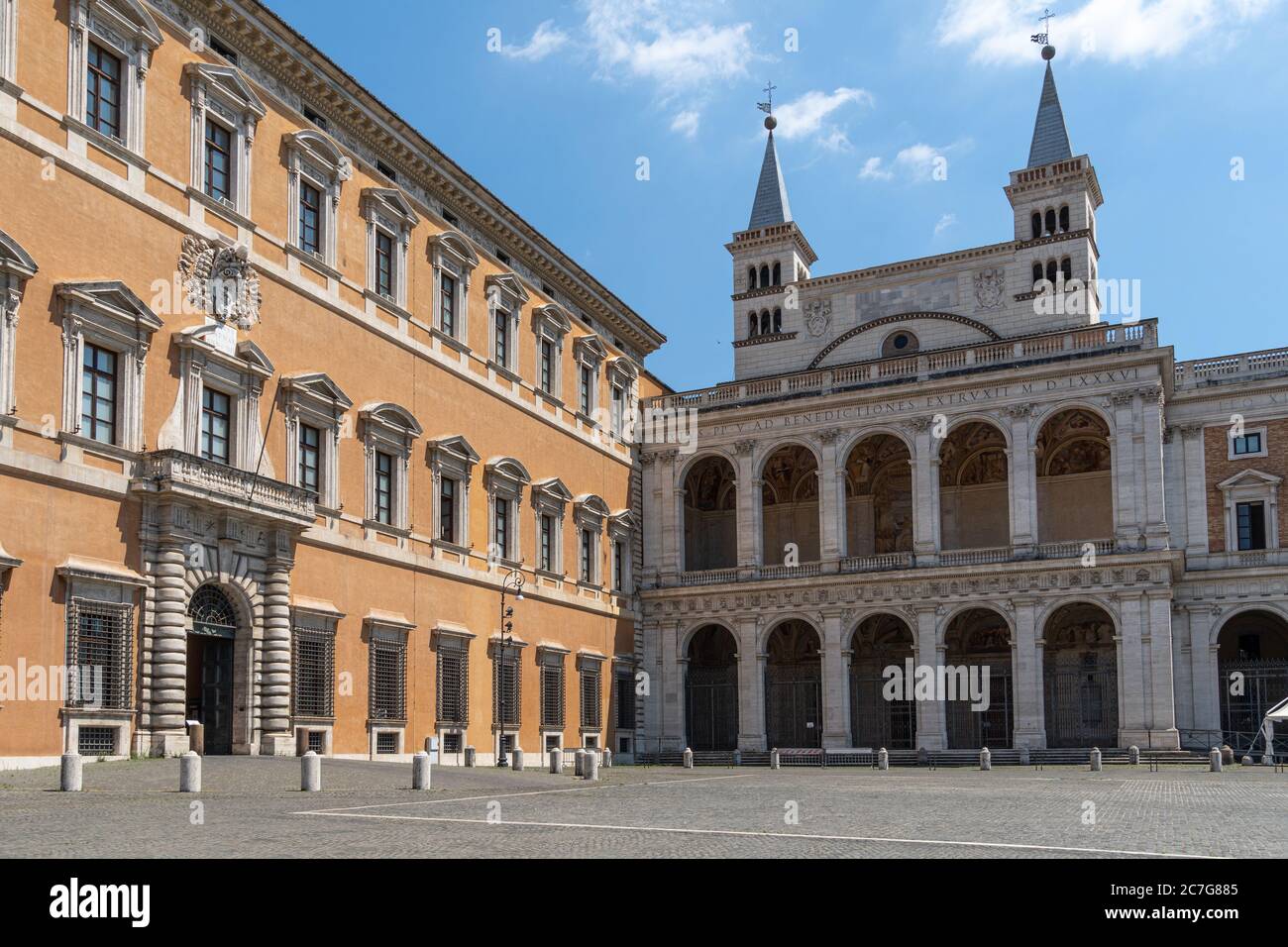 Piazza Giovanni Paolo II, Palazzo Lateranense. Platz Johannes Paul II., Lateranpalast. Rom, Latium Region, Italien, Europa Stockfoto
