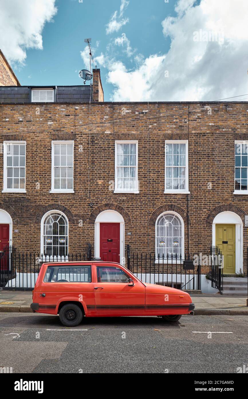 Reliant Robin in der Islington Street, London. Stockfoto