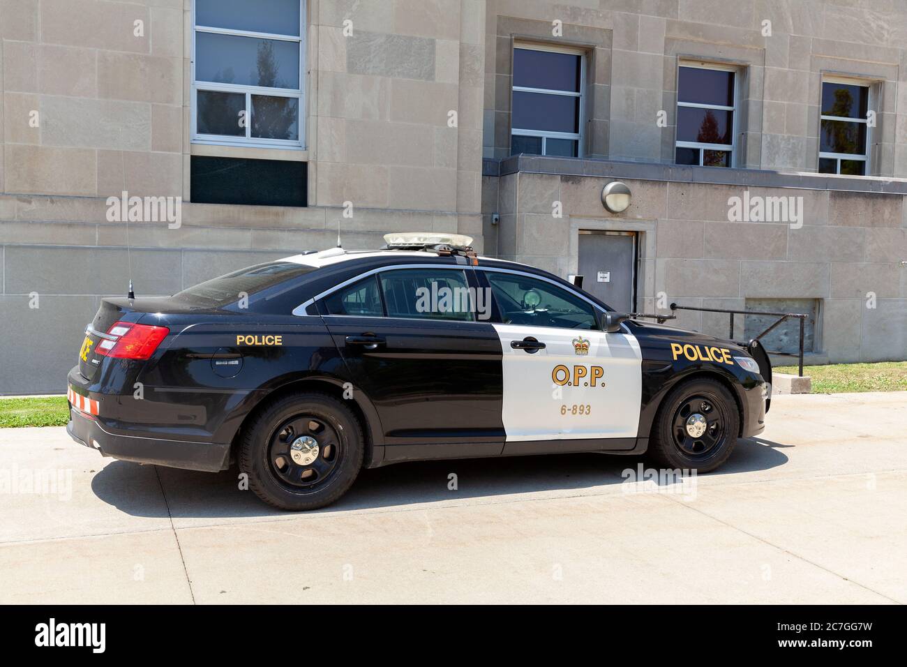 Kanadische P P Ontario Provincial Police Car Geparkt In Goderich Canada Police Cruiser Police Interceptor Sedan Ford Taurus Stockfotografie Alamy