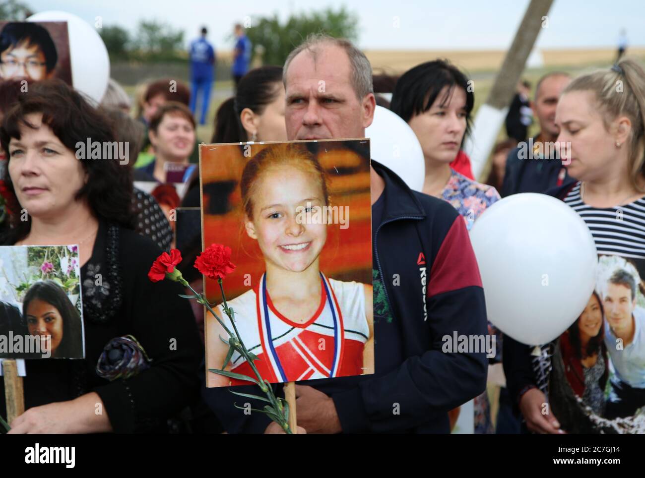 Portraits Malaysia Airlines Mh17 Victims Stockfotos Und Bilder Kaufen Alamy