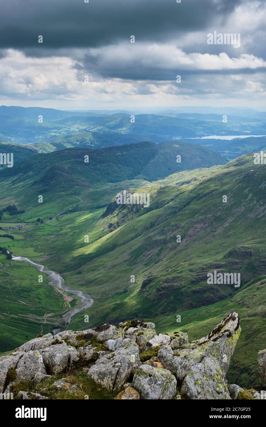 Oxendale, von den Crinkle Crags, Langdale, Lake District, Cumbria Stockfoto