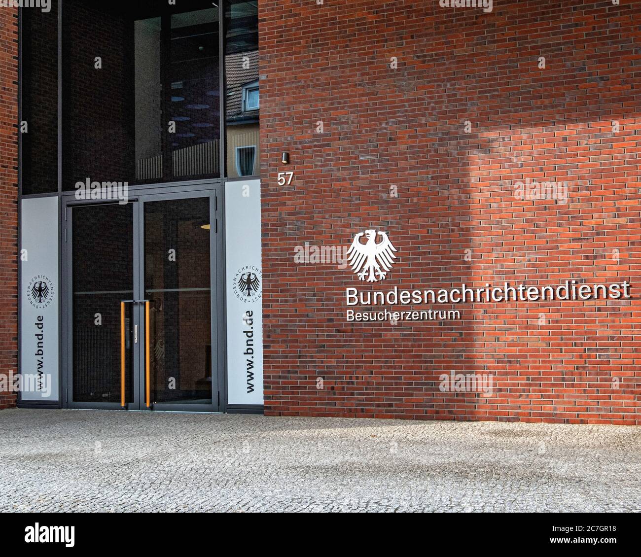 BND-Zentrale in der Nähe der ehemaligen Berliner Mauer 2017 fertiggestellt. Gebäude des Bundesnachrichtendienstes in der Chausseestraße 96, Mitte, Berlin, Stockfoto