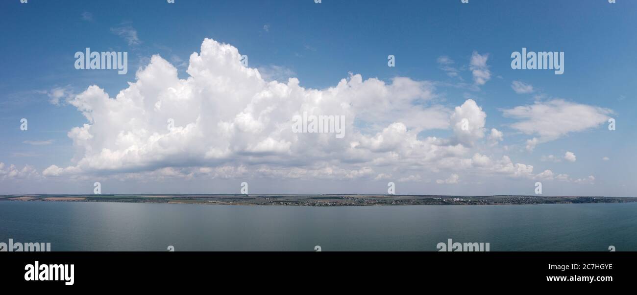 odessa ukraine Landschaft Sommer Wolkenlandschaft Panorama Stockfoto