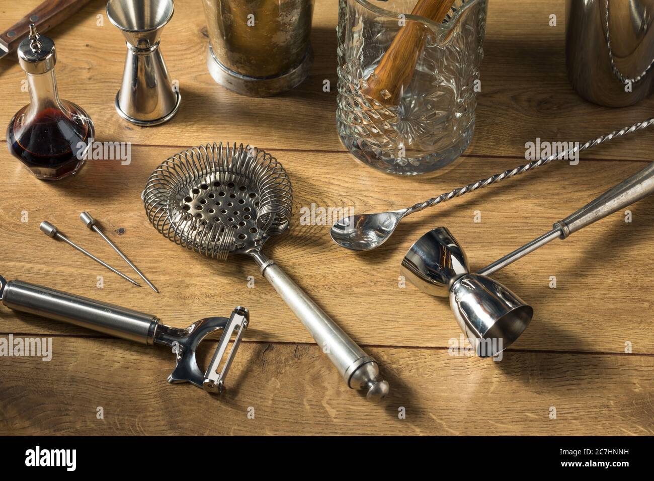 Metal Classic Barkeeper Bar Werkzeuge für die Herstellung von Cocktails und Getränken Stockfoto