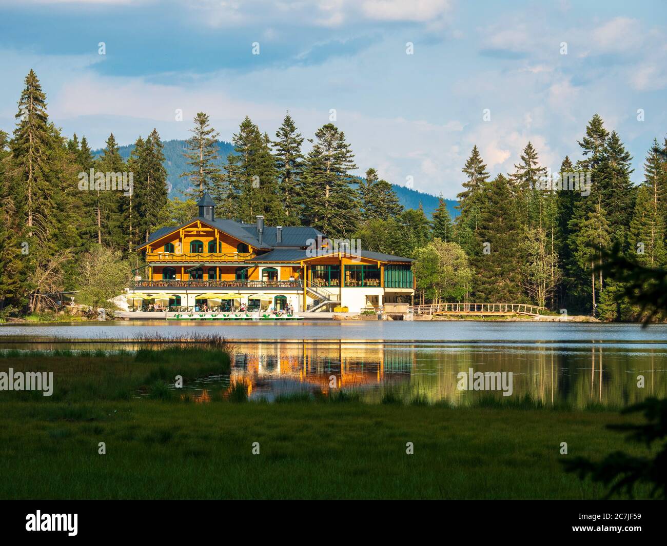 Gro er Arbersee Mit Arberseehaus Bayerischer Wald Bayern Deutschland gro-er-arbersee-mit-arberseehaus-bayerischer-wald-bayern-deutschland