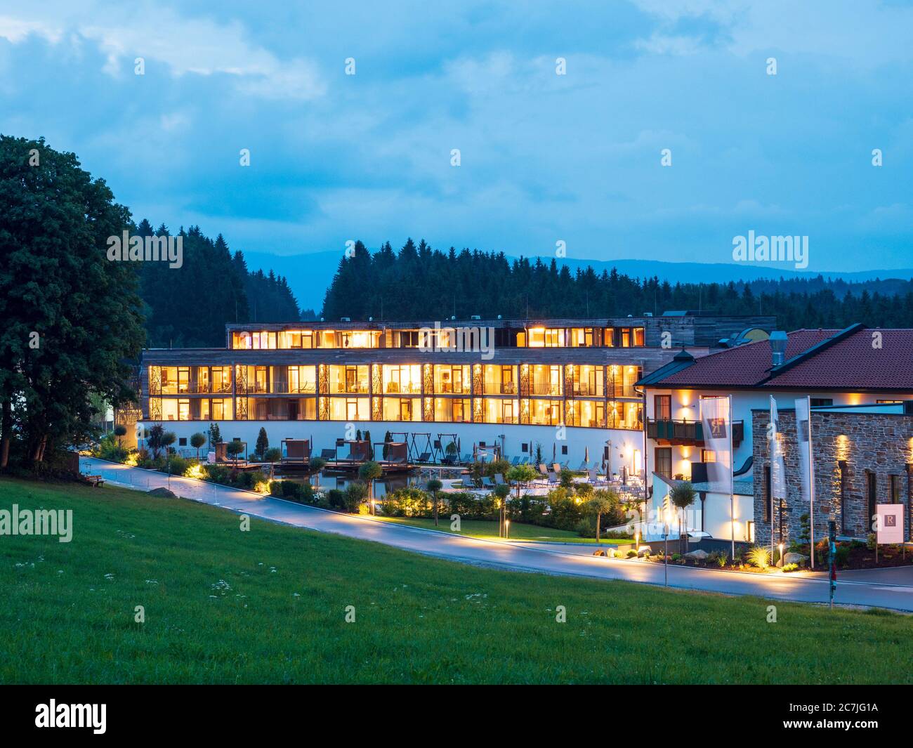 Hotel Reischlhof, Dämmerung, Bayerischer Wald, Bayern, Deutschland Stockfoto