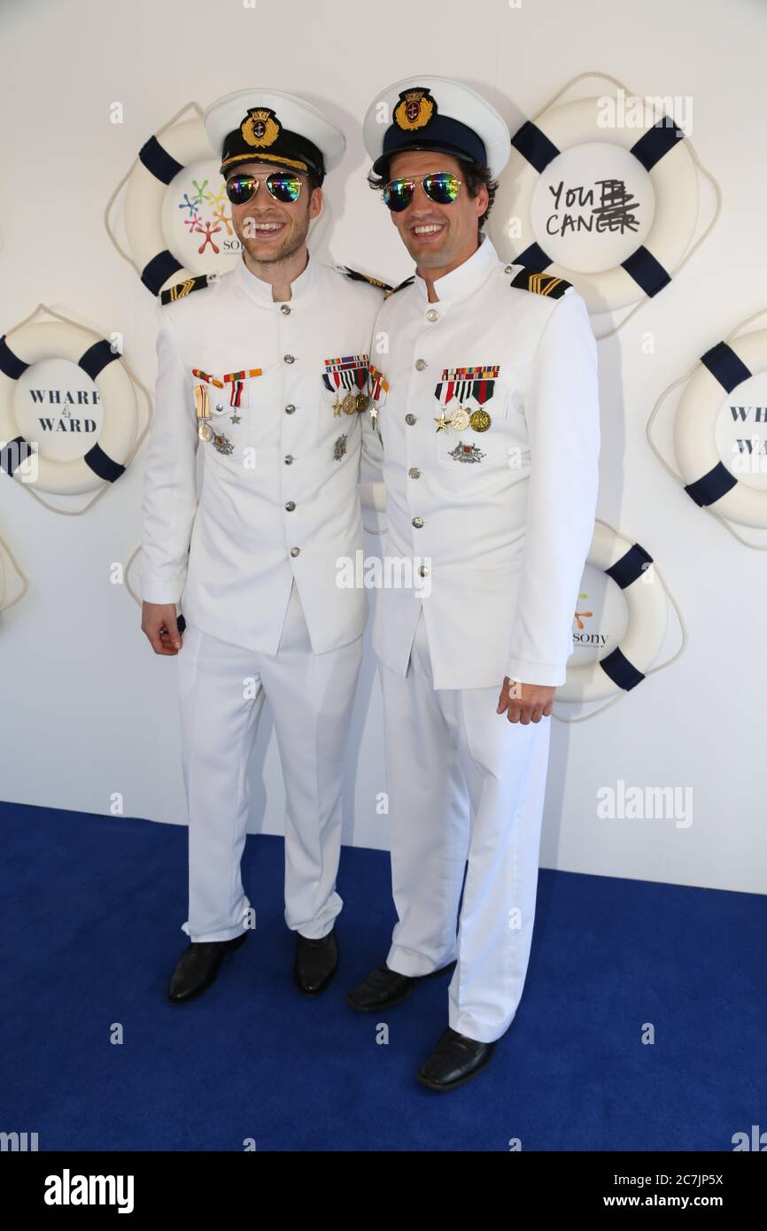 Hamish und Andy bei der jährlichen Spendenaktion der Sony Foundation in Wharf4ward in der Woolloomooloo Wharf, Cowper Wharf Road in Sydney. Stockfoto