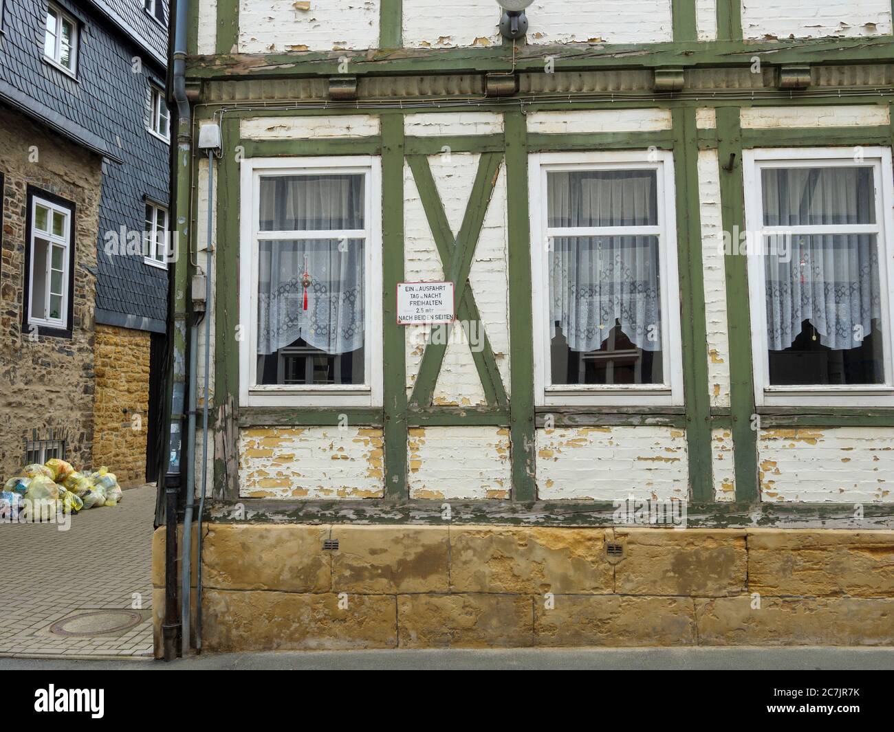 Hässliche Ecke in der Altstadt, Goslar, UNESCO-Weltkulturerbe, Niedersachsen, Deutschland Stockfoto