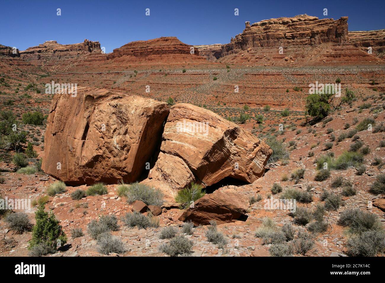 Monument Valley Umwelt, navajo Stausee, das Tal ist innerhalb der Navajo Native Reserve, in der Nähe der Four Corners Monument und ist zugänglich durch die U,S, Route 163, der Navajo Name für das Tal ist Tse Bii 'Ndzisgaii (' Tal der Felsen'), Stockfoto