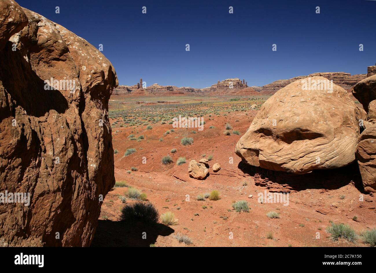 Monument Valley Umwelt, navajo Stausee, das Tal ist innerhalb der Navajo Native Reserve, in der Nähe der Four Corners Monument und ist zugänglich durch die U,S, Route 163, der Navajo Name für das Tal ist Tse Bii 'Ndzisgaii (' Tal der Felsen'), Stockfoto