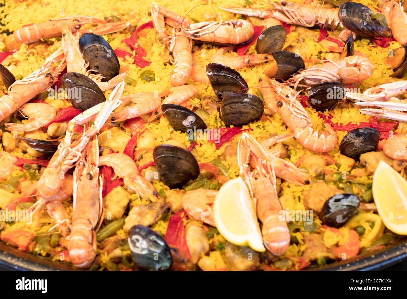 Paella, Meeresfrüchte, Reis, traditionelle Küche, Gastronomie, Feria del Caballo, Jerez de la Frontera, Andalusien, Spanien, Stockfoto