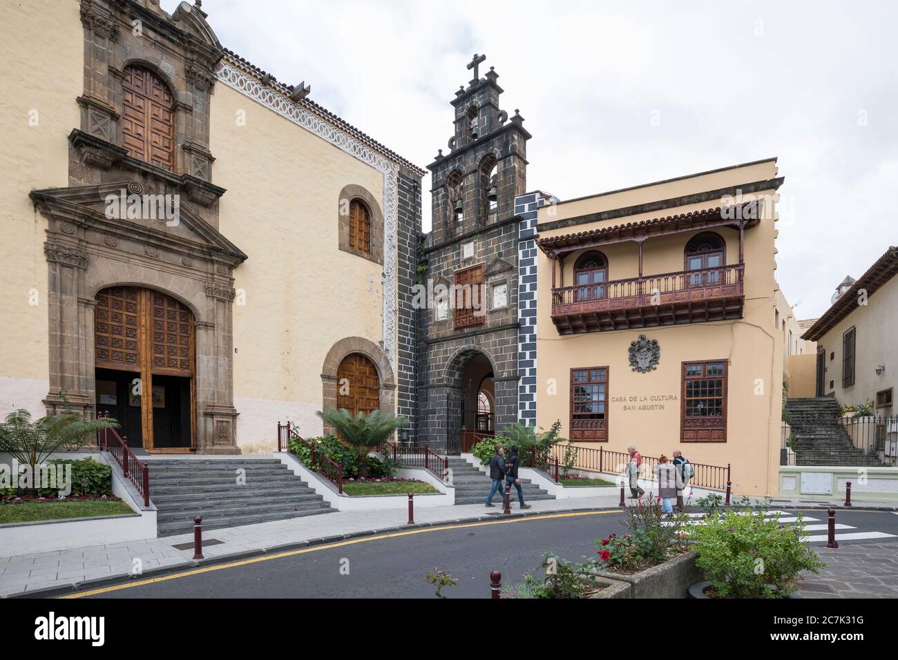 Kirche San Agustin mit Casa de la Cultura San Agustin, La Orotava, Teneriffa, Kanarische Inseln, Spanien Stockfoto