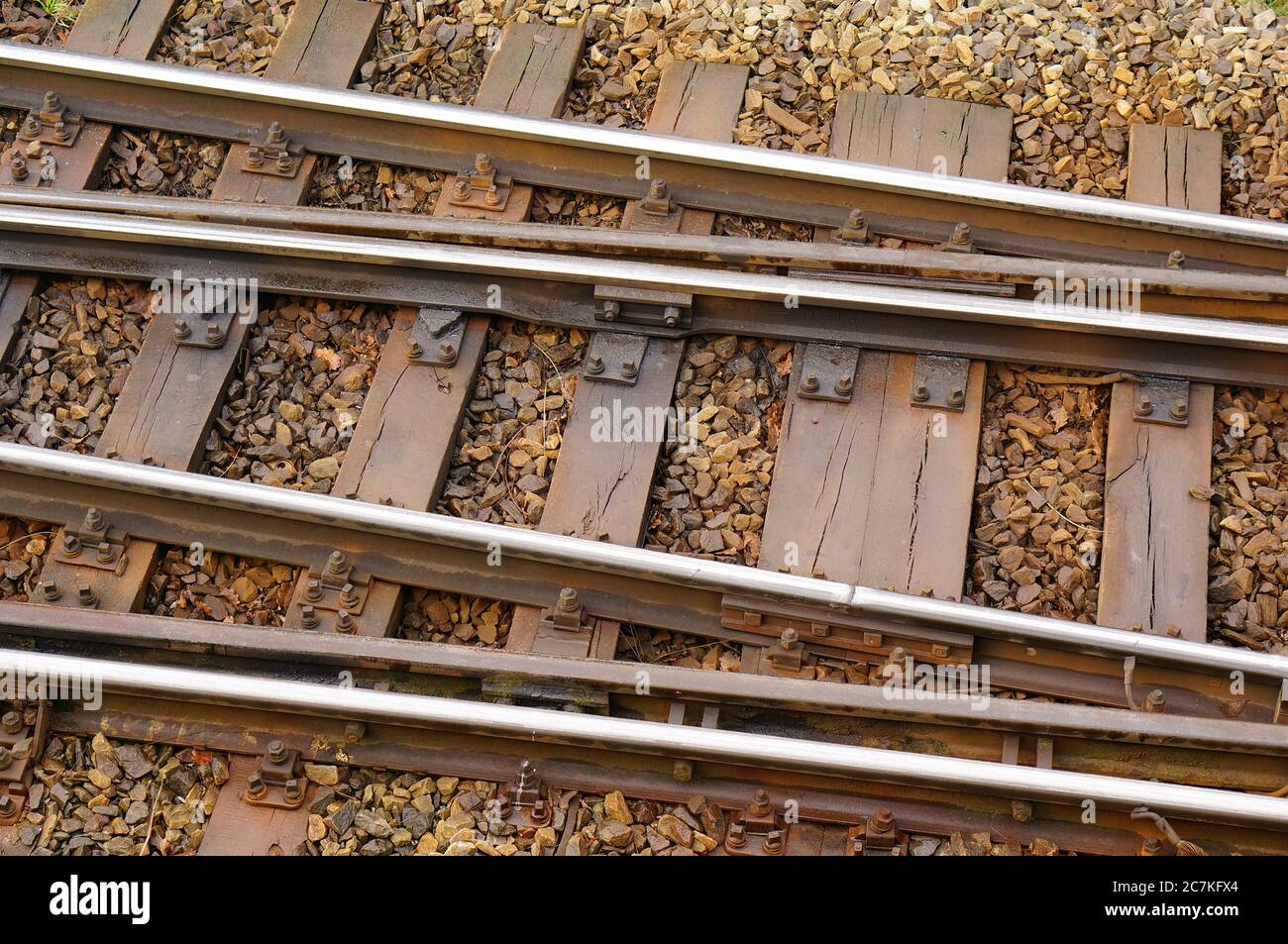 Nahaufnahme der Holzschienen eines Trainieren Stockfoto