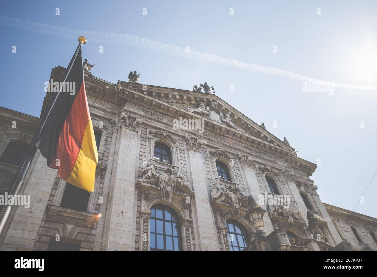 Die Justiz - das Landgericht München zwischen dem Hauptbahnhof und Stachus, Karlsplatz Stockfoto