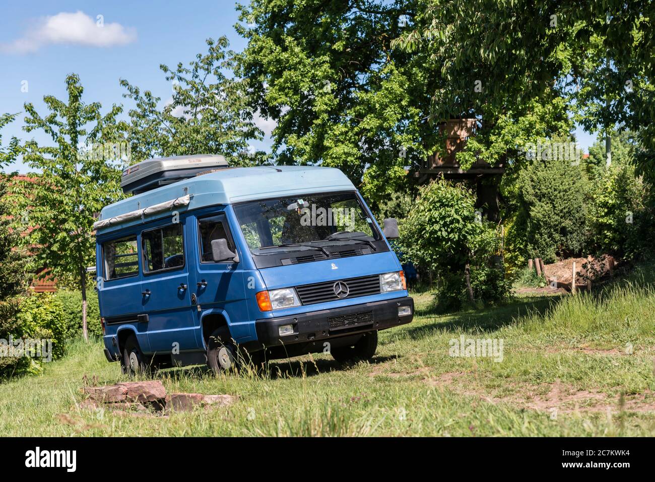 Michelstadt, Hessen, Deutschland. Mercedes Benz Minibus MB 100 D / Kombi-Minibus, Baujahr 1992, Verdrängung 2398, PS 75. Stockfoto