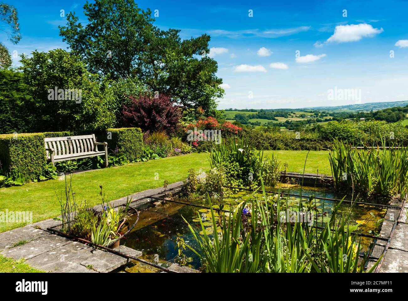 Englische farm im sommer -Fotos und -Bildmaterial in hoher Auflösung ...