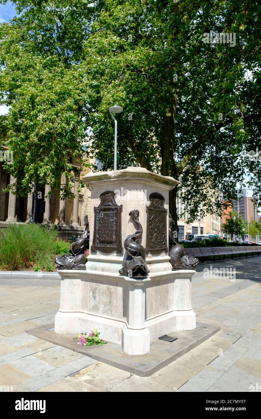 Leerer Sockel im Stadtzentrum von Bristol, früher Sitz einer Statue des Sklavenhändlers Edward Colston Stockfoto